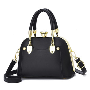 Sacs à main pour femmes en cuir PU brillant de haute qualité, à bandoulière, avec pendentif fleur, vente en gros - Product Image 5