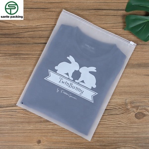 Italy Eco Friendly Resealable Baby Clothes Set Ziplock Packaging Bags With Handle - Product Image 5