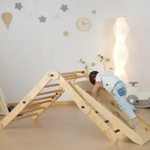 木制蒙特梭利儿童彩色吹笛者三角形带拱形可折叠儿童三角形攀爬架带婴儿滑梯