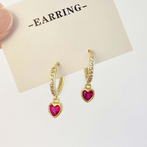 Pendientes de Aro Colgantes con Corazón de Circonita Cúbica y Baño de Oro de 18k para Mujer - Product Image 1