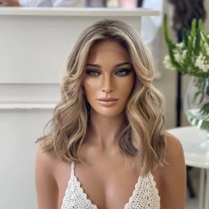 Perruque courte ondulée bob blond cendré avec mèches, cheveux humains Remy vierges vietnamiens, perruque sans colle avec dentelle HD, 1 pièce - Product Image 2