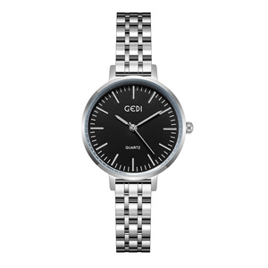Montre sport à quartz pour femme, grand cadran, style euro-américain, bracelet en cuir, vente en gros - Product Image 2