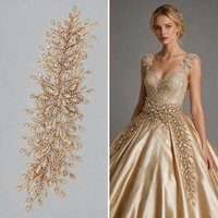 Applique en strass et perles en forme de feuille d'argent, cousue à la main, à coudre sur la robe de mariée pour la décoration