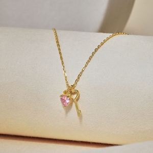 Collar con Colgante de Corazón y Llave de Plata S925 con Rodio y Oro de 18K, Diseño Personalizado Dylam, con Circonita 5A, para Mujeres y Niñas - Product Image 3