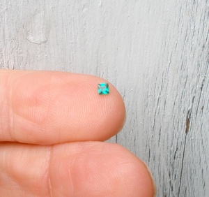 Oferta Especial: Esmeralda Colombiana de 2.5mm, Corte Cuadrado, 0.18 Quilates, para Joyería, Manualidades, Coleccionismo y Regalos - Product Image 4