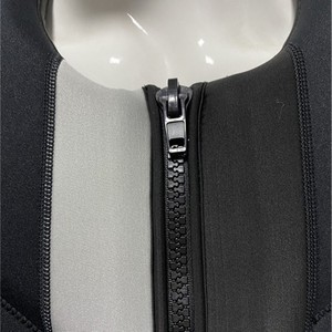 Vente en gros <span class=keywords><strong>Gilet</strong></span> de sauvetage en néoprène léger et résistant à la déchirure <span class=keywords><strong>Gilet</strong></span> d'<span class=keywords><strong>impact</strong></span> pour adulte pour le ski de natation flottant en plein air - Product Image 3