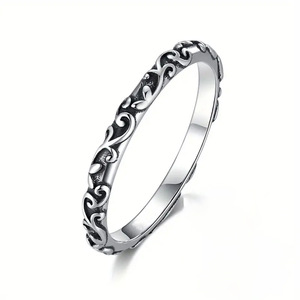 Anello vintage con incisione floreale, gioiello di tendenza effetto invecchiato, accessorio da donna, idea regalo - Product Image 1