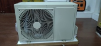 Climatiseur solaire hybride AC & DC 48V mural divisé pour hôtels et voitures domestiques hors réseau 9000-24000 BTU