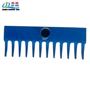 Râteau agricole à manche 14 <span class=keywords><strong>dents</strong></span> 12 boîtes 14 boîtes <span class=keywords><strong>16</strong></span> boîtes 18 <span class=keywords><strong>dents</strong></span> râteau à feuilles pour l'agriculture - Product Image 3