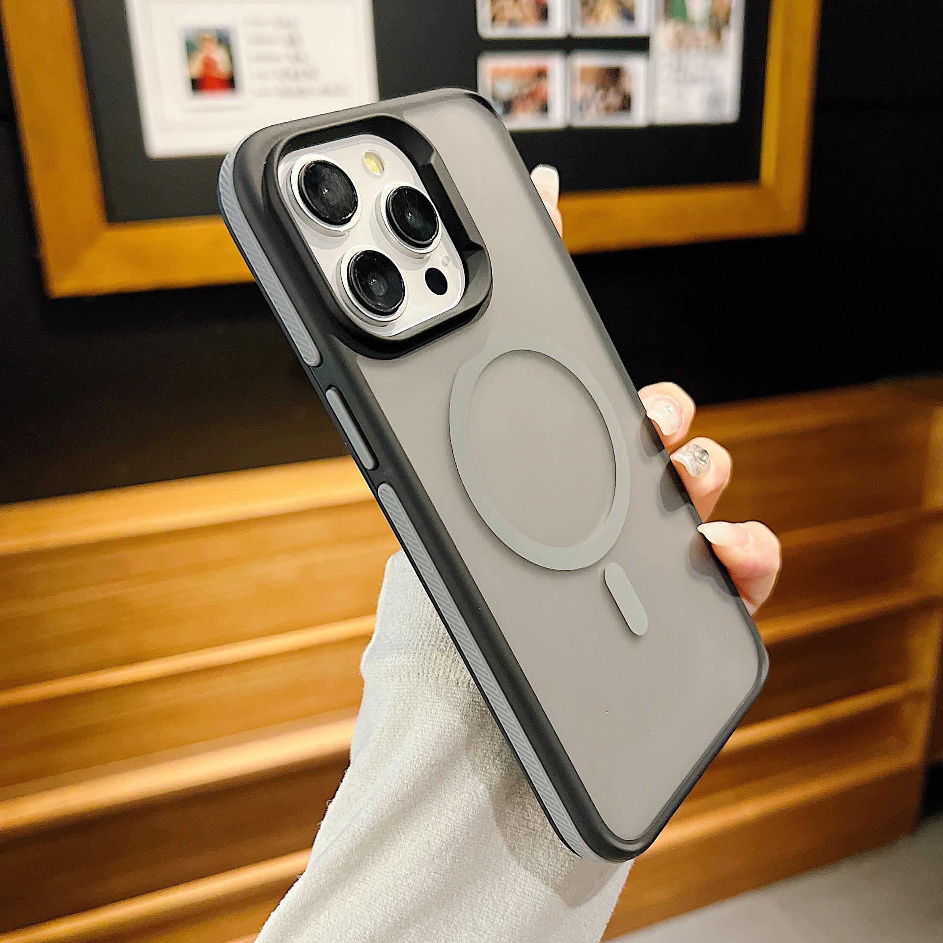 สีเทาเข้ม