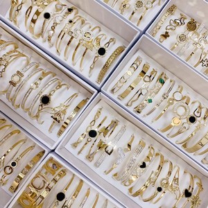 Accessori di Gioielleria alla Moda, Bracciali in Acciaio Inossidabile Placcati Oro 18k con Zirconi, Vendita all'Ingrosso - Product Image 4