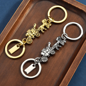 Nuevo Llavero Colgante para Bolso 2026 Creativo <span class=keywords><strong>Maratha</strong></span> con Diseño de Carruaje Texturizado, Material Metálico de Alta Calidad y Cadena - Product Image 1