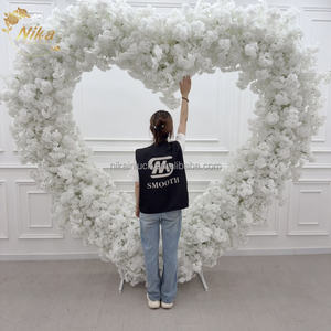 <span class=keywords><strong>NIKA</strong></span> Arche de fleurs artificielles pour mariage blanc Offres Spéciales Arche de fleurs de cerisier en forme de cœur pour événement de mariage Arche de fleurs pour spectacle de bébé - Product Image 1