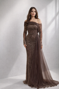 MD50076 Vestido de Noche Elegante y Moderno de Manga Larga Color Marrón con Adornos de Cuentas Sofisticados y Falda Lateral Elegante para Ocasiones Formales - Product Image 2