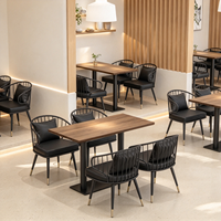 Offre Spéciale : Mobilier de Restaurant Style Industriel en Gros – Chaise Personnalisée avec Coussin en PU et Table en Bois pour Bistro et Salon de Thé