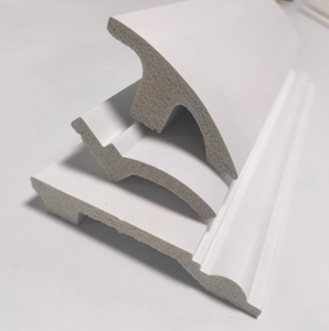 Accessoires de revêtement de sol en <span class=keywords><strong>pin</strong></span> Radiata Design moderne Base murale en <span class=keywords><strong>bois</strong></span> massif en plastique Moulures de plinthe pour revêtement de sol - Product Image 2