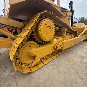 รถดันดิน Caterpillar D7R มือสอง ปี 2020 รุ่นใบมีดเหล็กสีเหลือง มุมมองด้านหน้า อุปกรณ์ก่อสร้างงานหนัก พร้อมเครื่องยนต์และเกียร์ - Product Image 6
