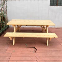 Mobilier d'extérieur naturel Table et bancs de pique-nique en bois de pin massif Longueur 180cm pour les jardins du quartier commercial Parcs et cafés