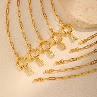 Collier personnalisé avec initiale en acier inoxydable plaqué or 18 carats pour femmes, chaîne à maillons en forme de trombone, bijoux imperméables