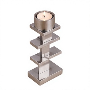 Support de bougie minimaliste en aluminium satiné naturel, étagère à niveaux moderne, support de pilier architectural, décoration nordique pour la maison - Product Image 1