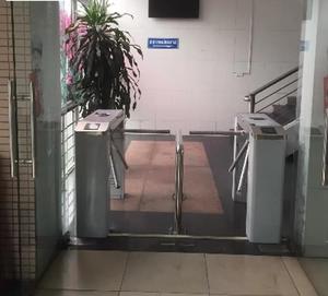 Kiểm soát truy cập an ninh cao cho người đi Bộ <span class=keywords><strong>Tripod</strong></span> turnstile cơ chế cửa quay cho phòng tập thể dục - Product Image 5