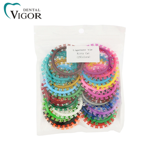 Matériel orthodontique dentaire coloré pour appareils dentaires, anneaux en O, attaches de ligature dentaire de type rond motif chaton pour enfants - Product Image 3