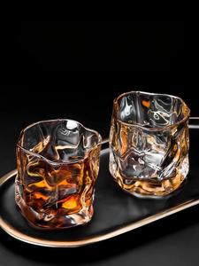 비대칭 트위스트 컵 높이 보이는 종이 접기 모양의 커피와 위스키 컵 뚜껑과 물 및 차 사용 - Product Image 5