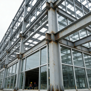 Bâtiment en acier structurel multi-étages à vente chaude stabilisé, utilise des designs modernes en métal industriel pour les locaux commerciaux - Product Image 1