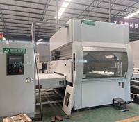 Machine de peinture automatique CNC pour portes en bois, performante et fiable, avec pulvérisateur oscillant pour grandes usines