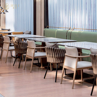 Ensemble de meubles personnalisés de style moderne pour restaurant et hôtel Solution de design d'intérieur à guichet unique Table et chaises pour café