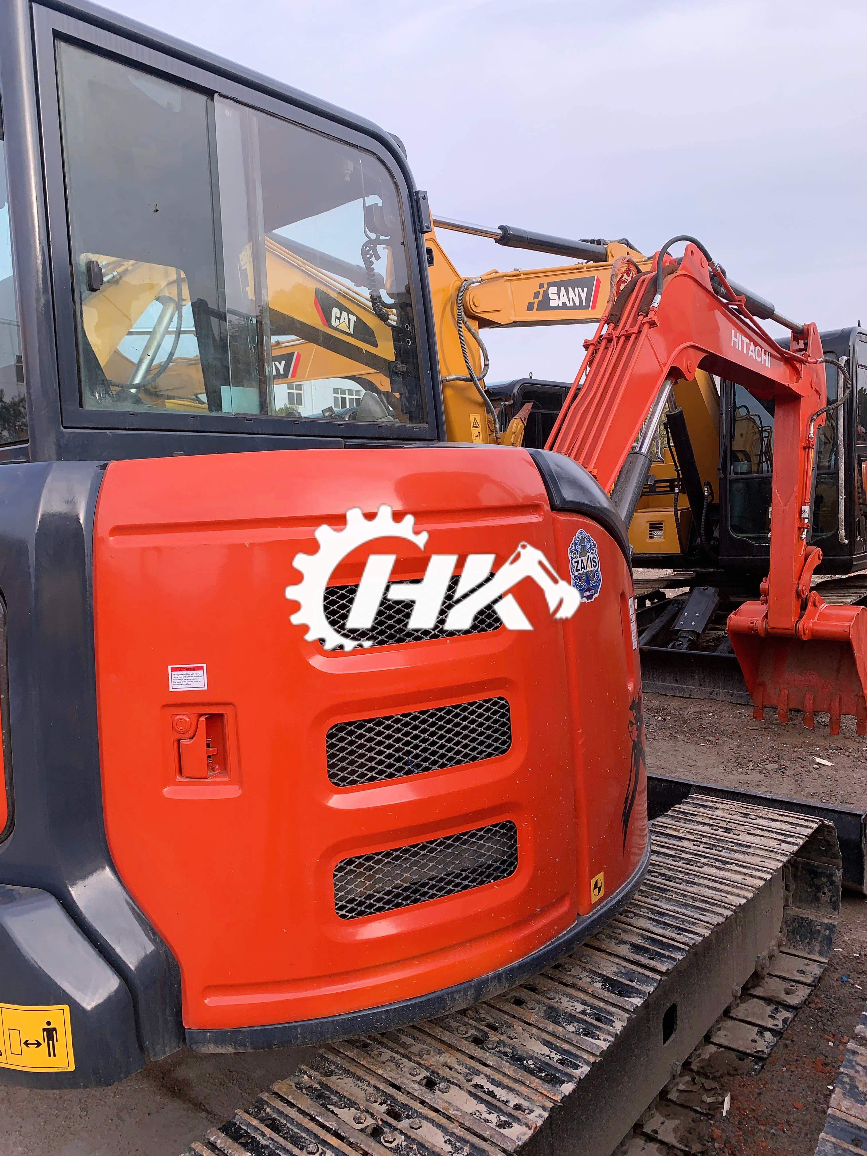Used Excavator Digger - Hitachi ZX55U Good Quality Low Price