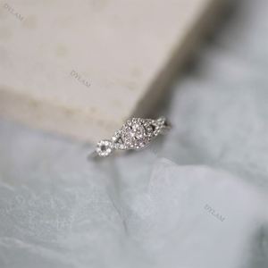 เครื่องประดับเงินแท้ดีไซน์เก๋ไก๋ทันสมัยจาก Dylam Unique Silver สำหรับร้านค้าออนไลน์ แหวนเงินแท้ S925 ลายคลื่นรูปกากบาทสำหรับสาวๆ - Product Image 5