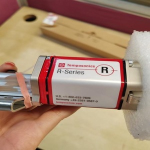 Sensor de Desplazamiento Lineal MTS RHM0050MD531P102 de 100 mm de Precisión para Convertidor Catalítico de Tres Vías - Product Image 2