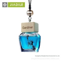 Pendentif diffuseur de parfum en verre pour voiture avec huiles essentielles et éliminateur d'odeurs – Vente directe usine