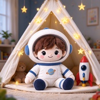 Peluche d'astronaute garçon personnalisée, peluche d'astronaute spatiale douce, vente en gros OEM ODM, logo personnalisé pour cadeaux promotionnels