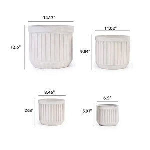 Juego de Cuatro Macetas de Cerámica Blanca Hechas a Mano, Disponibles al por Mayor, de 6, 8, 10 y 12 Pulgadas, con Líneas Verticales, para Suculentas y Cactus - Product Image 3