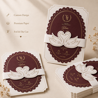 Invitation de mariage personnalisée avec motif cygne en relief, option multicolore, carte de mariage imprimée en feuille d'or pour un événement de mariage élégant