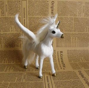 Décoration de vacances simulée licorne Mini modèle statique artisanat animal en peluche pour arbre de Noël ou fenêtre de maison décorations de bureau - Product Image 3