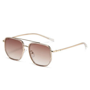 Gafas de Sol Polarizadas Cuadradas Unisex, Diseño de Lujo, Montura Metálica, Protección UV400, Tendencia 2026, Logotipo Personalizado - Product Image 3