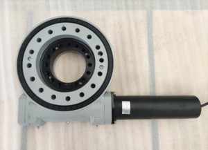 <span class=keywords><strong>Worm</strong></span> Gear slewing Drive se14 trục đơn được sử dụng cho hệ thống theo dõi năng lượng mặt trời với động cơ điện - Product Image 2