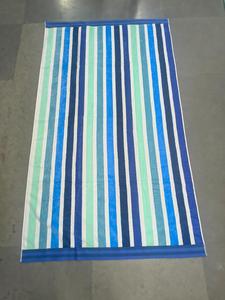 ผ้าขนหนูชายหาดลายทาง ผ้าขนหนูอาบน้ำ HDPE ผ้าคลุมกันแดดทนรังสียูวี ใช้สำหรับสระว่ายน้ำชายทะเล ปิกนิก - Product Image 1