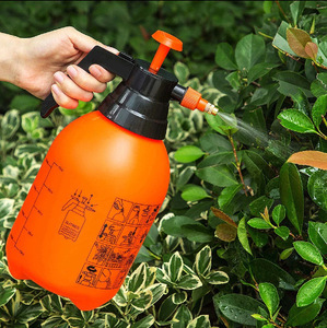 Pulvérisateur manuel à pression 3L, bouteille en plastique, brumisateur de jardin pour l'arrosage et le nettoyage des plantes domestiques et agricoles - Product Image 3