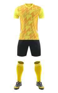 Camiseta de Fútbol para Adultos Modelo 100% Poliéster Transpirable de Secado Rápido Personalizable con Nombres y Números del Equipo Tela Transpirable Mangas Cortas - Product Image 5