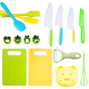 Juego <span class=keywords><strong>de</strong></span> 16 Piezas para Cortar Verduras y Frutas, Tabla <span class=keywords><strong>de</strong></span> Cortar Multifuncional Manual para Cocina, Guantes para Niños, Cuchillo para Frutas <span class=keywords><strong>de</strong></span> Plástico - Product Image 2