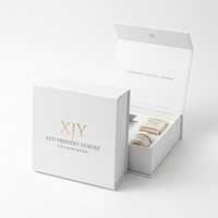 Boîte en carton pliable magnétique blanche avec impression de logo de luxe écologique personnalisée XJY, emballage cadeau