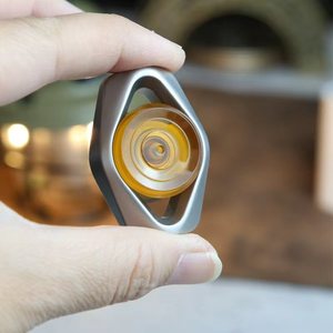 Fidget Spinner in Acciaio Inossidabile Storm, per Uso Quotidiano (EDC), Giocattolo da Scrivania Antistress per <span class=keywords><strong>Adulti</strong></span> con <span class=keywords><strong>ADHD</strong></span>, Prodotto in Cina - Product Image 1