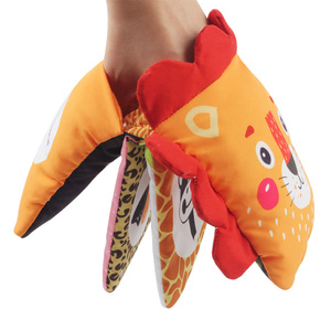 Livre en tissu pour bébé, lumineux et ludique, avec <span class=keywords><strong>des</strong></span> motifs adorables pour stimuler la sensation et le toucher - Product Image 5