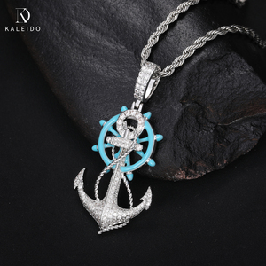 Kaleido เครื่องประดับฮิปฮอปเรืองแสงในชุดสีดำจี้สมอเรือประดับเพชรรูปหางเสือสำหรับผู้ชายจี้ทองขาวชุบ - Product Image 3