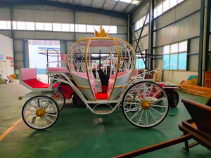 Chariot électrique en forme de citrouille à basse vitesse avec décorations LED pour défilés et séances photo dans les sites touristiques - Product Image 1