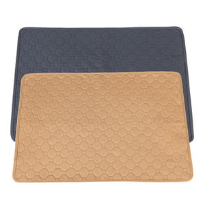 Personalizado Impermeable Perro Pee Mat Logo Tamaño Personalizable Mascota Pee Mat Pañal - Product Image 1